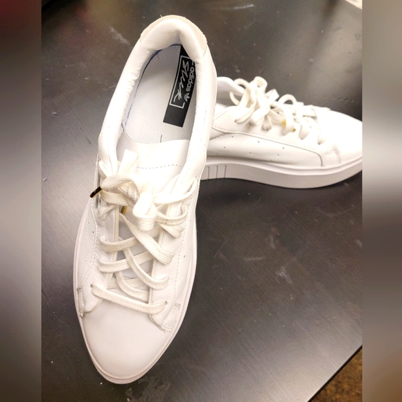 Adidas Sleek pointed toe platforms - Picture 6 of 9